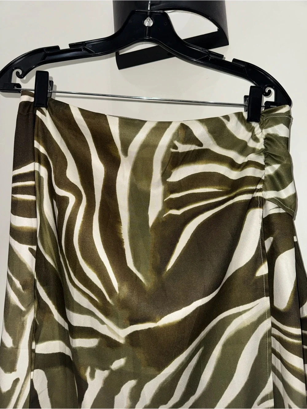 Micas silky wrap